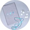 protege-carnet-de-sante-garcon-gris-etoiles-bleues